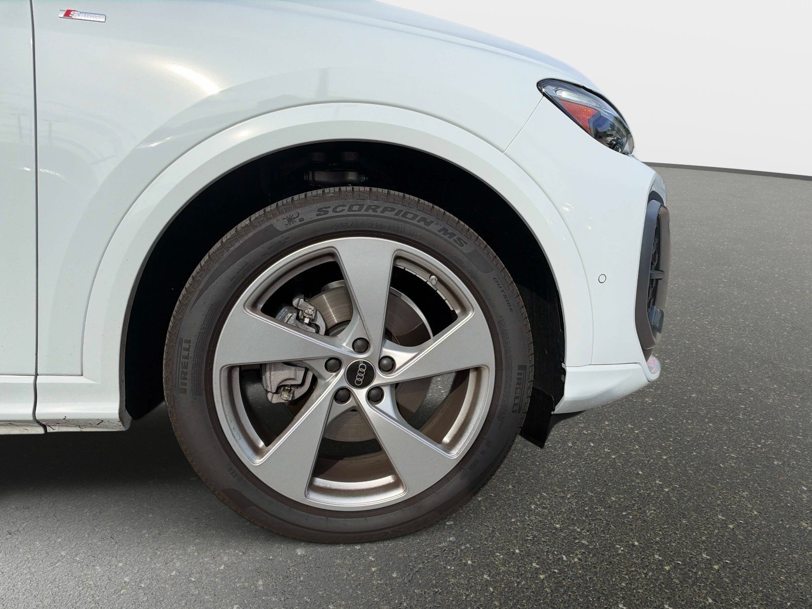 Used 2025 Audi Q5 Prestige AWD/4WD image 6