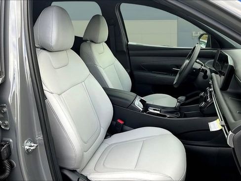 New 2026 Hyundai Santa Cruz SEL FWD image 9