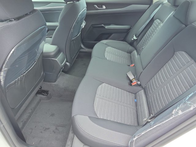 New 2026 Kia K5 LXS FWD image 6
