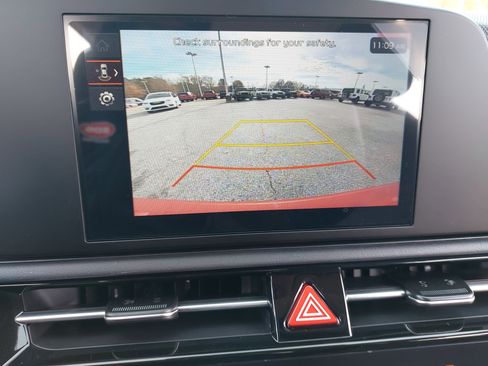 New 2026 Kia Niro LX image 20