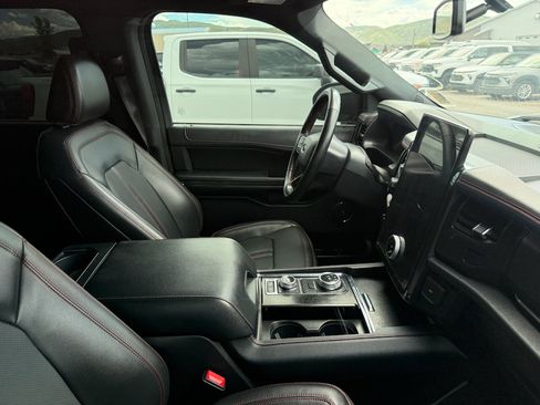 Used 2024 Ford Expedition Limited AWD/4WD image 10