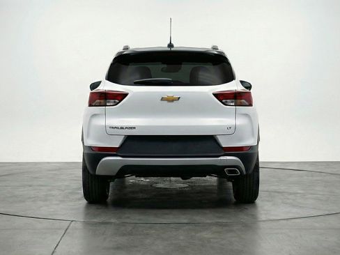 Used 2025 Chevrolet TrailBlazer LT FWD image 7