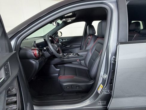 New 2026 Chevrolet Equinox RS w/ Convenience Package III AWD/4WD image 9