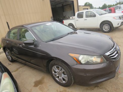 Used 2011 Honda Accord LX-P image 29