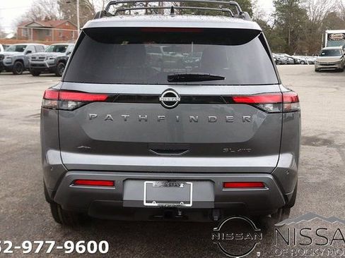 New 2026 Nissan Pathfinder SL w/ SL Premium Package AWD/4WD image 6