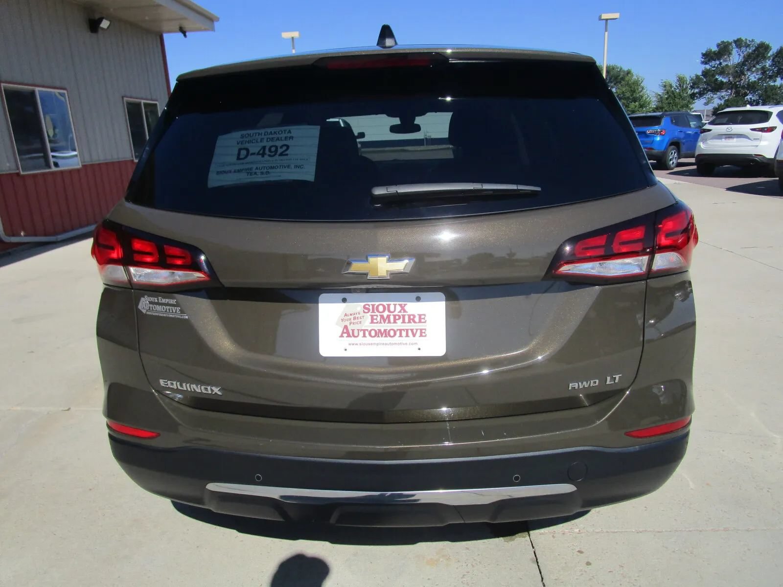 Used 2023 Chevrolet Equinox LT AWD/4WD image 8