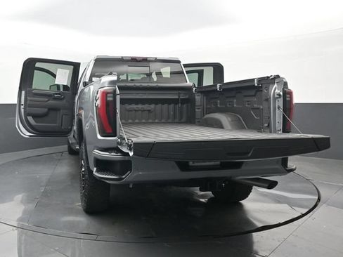 Used 2024 GMC Sierra 2500 AT4 w/ AT4 Premium Plus Package AWD/4WD image 36
