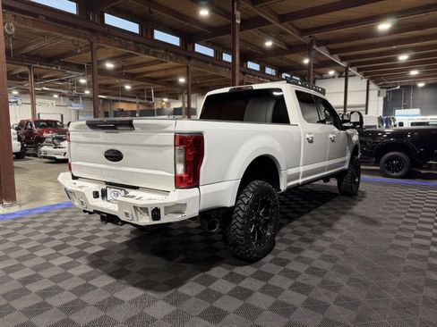 Used 2017 Ford F250 XLT image 5