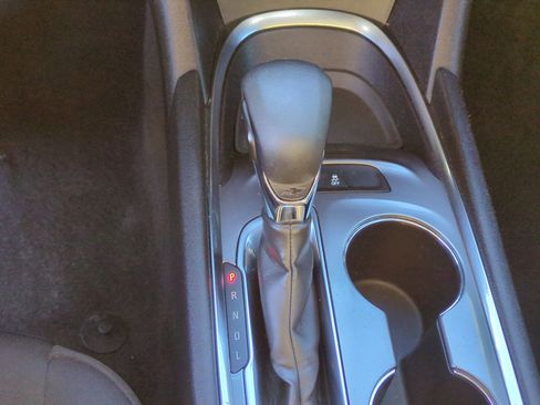 Used 2021 Chevrolet Malibu LT image 25