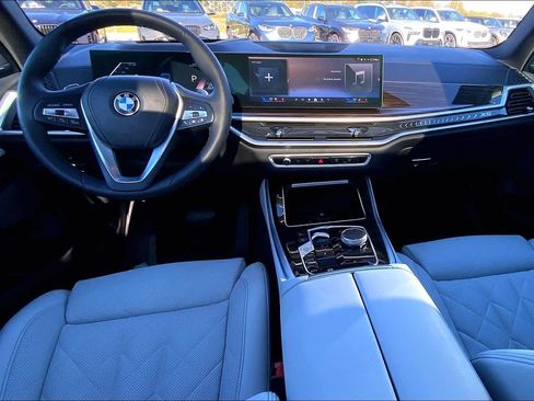 Used 2024 BMW X5 sDrive40i w/ Premium Package image 15