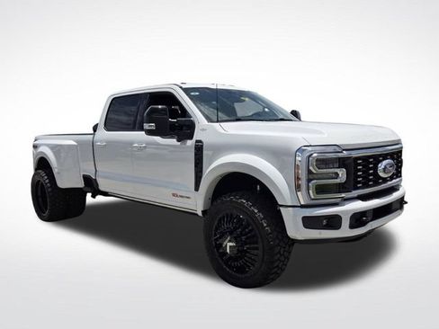 New 2026 Ford F450 Platinum w/ FX4 Off-Road Package AWD/4WD image 1