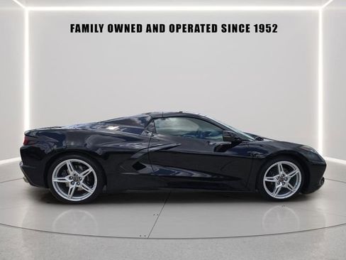 Used 2025 Chevrolet Corvette Stingray Premium Conv w/ 3LT RWD image 2