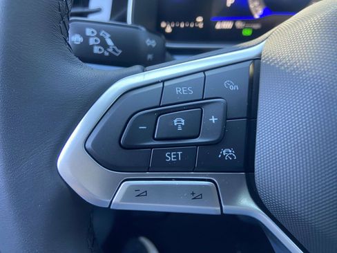 New 2026 Volkswagen Jetta SE FWD image 22