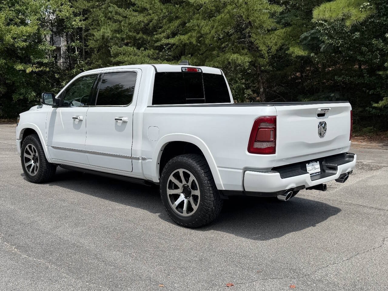 Used 2019 RAM 1500 Limited AWD/4WD image 3