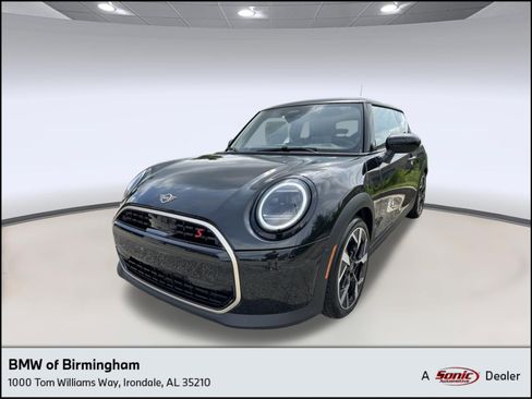 Used 2025 MINI Cooper S image 1