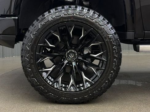 Used 2026 GMC Sierra 1500 Denali Ultimate AWD/4WD image 10