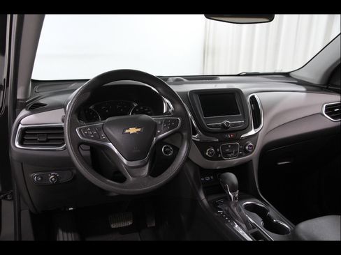 Used 2022 Chevrolet Equinox LS w/ LS Convenience Package AWD/4WD image 6