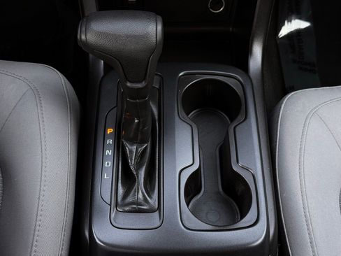 Used 2018 Chevrolet Colorado W/T w/ WT Convenience Package image 32