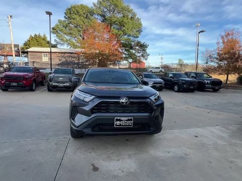 New 2025 Toyota RAV4 LE w/ Blackout Package (GST) image 9