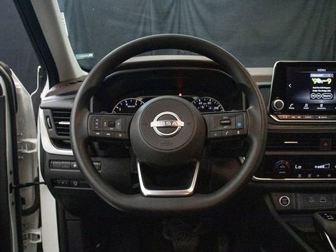 Used 2023 Nissan Rogue SV AWD/4WD image 22