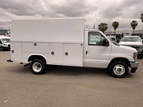 New 2025 Ford E-350 and Econoline 350 Super Duty w/ Power Equipment Group image 12