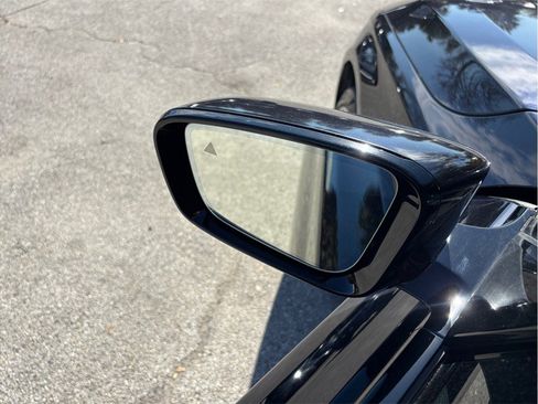 Used 2019 BMW 740i w/ M Sport Package image 17