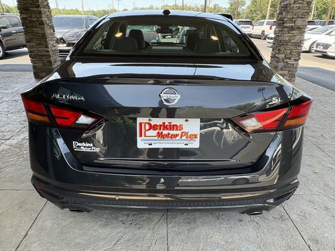 Used 2019 Nissan Altima 2.5 SL FWD image 6
