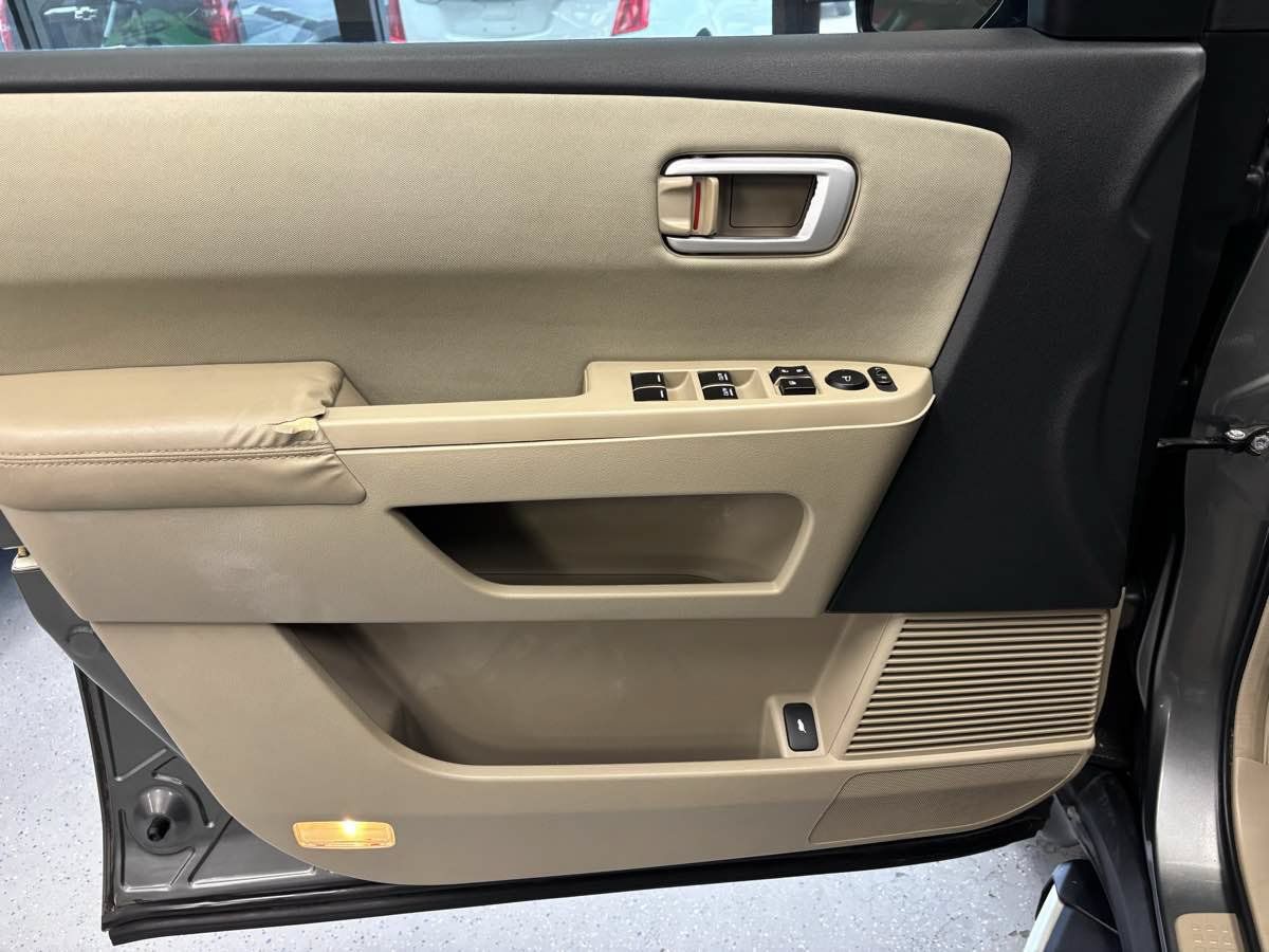 Used 2009 Honda Pilot EX image 18