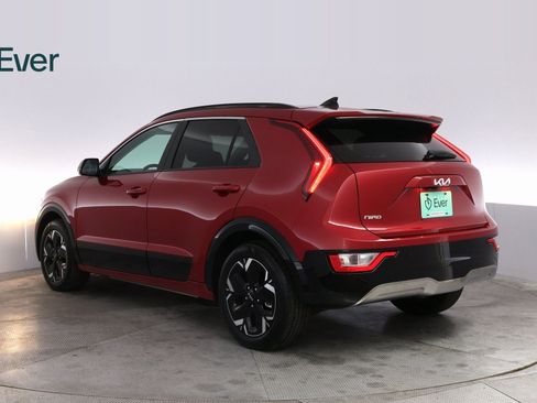 Used 2024 Kia Niro Wind w/ Wind Preserve Package image 14
