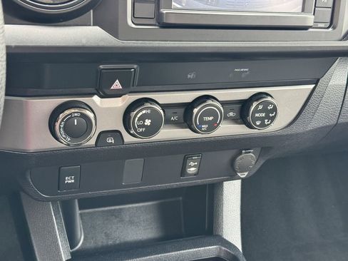 Used 2019 Toyota Tacoma SR w/ SX Package image 22