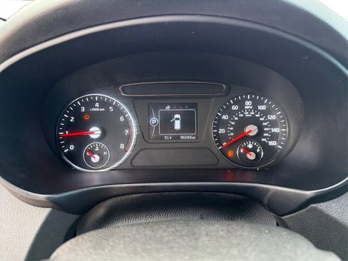 Used 2016 Kia Sorento FWD w/ LX Convenience Package image 16