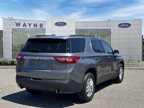 Used 2021 Chevrolet Traverse LT AWD/4WD image 5