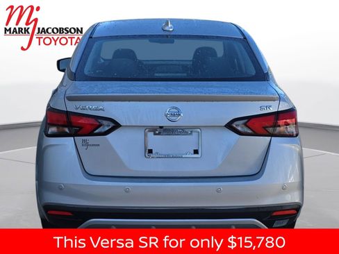 Used 2020 Nissan Versa SR image 11