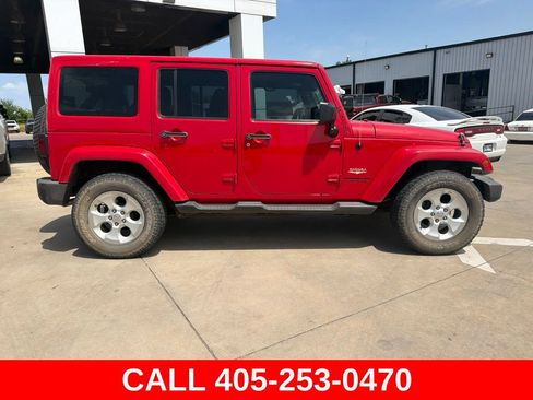 Used 2015 Jeep Wrangler Unlimited Sahara w/ Connectivity Group AWD/4WD image 2
