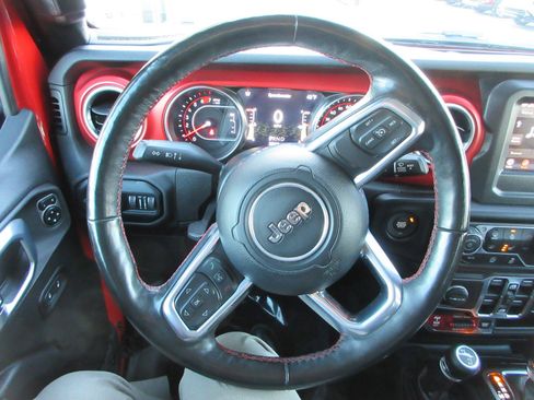 Used 2020 Jeep Wrangler Unlimited Rubicon w/ Cold Weather Group image 31