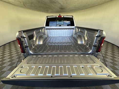 Certified 2025 RAM 1500 Big Horn AWD/4WD image 33