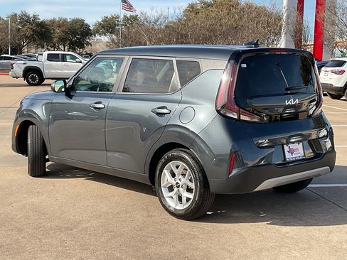 Used 2025 Kia Soul LX w/ LX Technology Package image 7