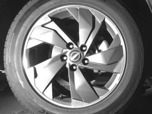 Used 2025 Nissan Rogue SV image 10