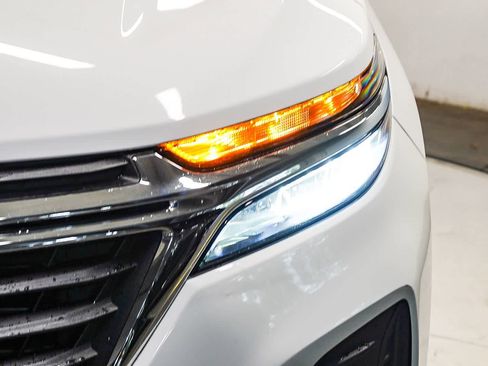 Used 2023 Chevrolet Equinox LS image 7