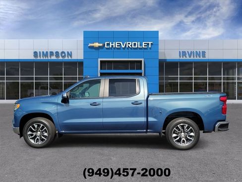 Used 2024 Chevrolet Silverado 1500 LT AWD/4WD image 5