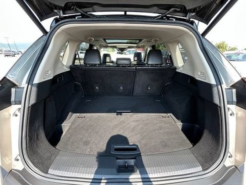 Used 2021 Nissan Rogue Platinum AWD/4WD image 43