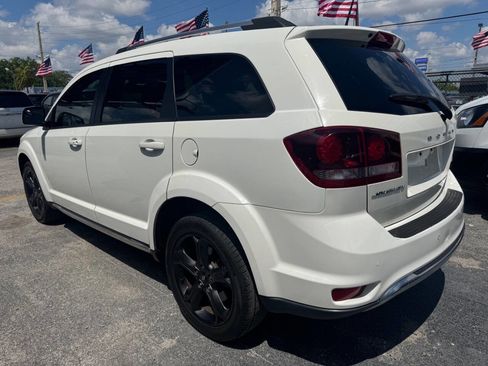 Used 2020 Dodge Journey Crossroad image 3