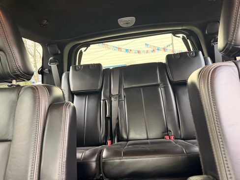 Used 2016 Ford Expedition Platinum image 22