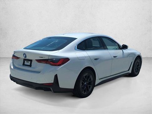 Used 2023 BMW i4 eDrive35 w/ Premium Package RWD image 5