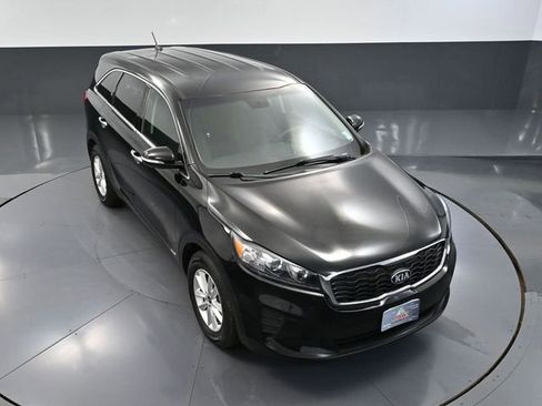 Used 2019 Kia Sorento LX image 54