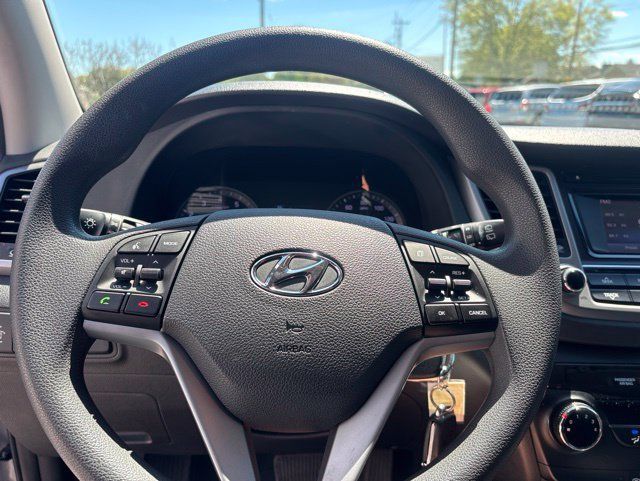 Used 2017 Hyundai Tucson SE w/ SE Popular Package 02 AWD/4WD image 19