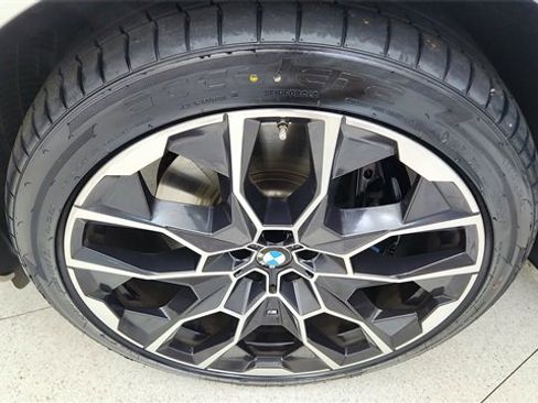 Used 2025 BMW X7 xDrive40i w/ M Sport Package image 63