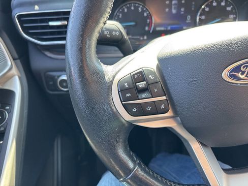 Used 2021 Ford Explorer Limited w/ Equipment Group 301A AWD/4WD image 37
