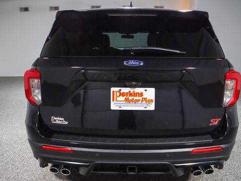 Used 2022 Ford Explorer ST w/ ST Street Pack AWD/4WD image 8
