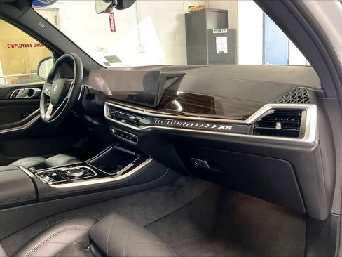 Used 2025 BMW X5 xDrive40i w/ Climate Comfort Package AWD/4WD image 14
